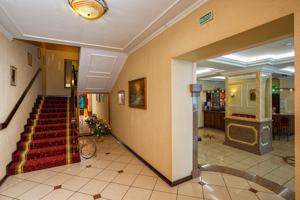 Slavyanka Hotel Tcheliabinsk Extérieur photo