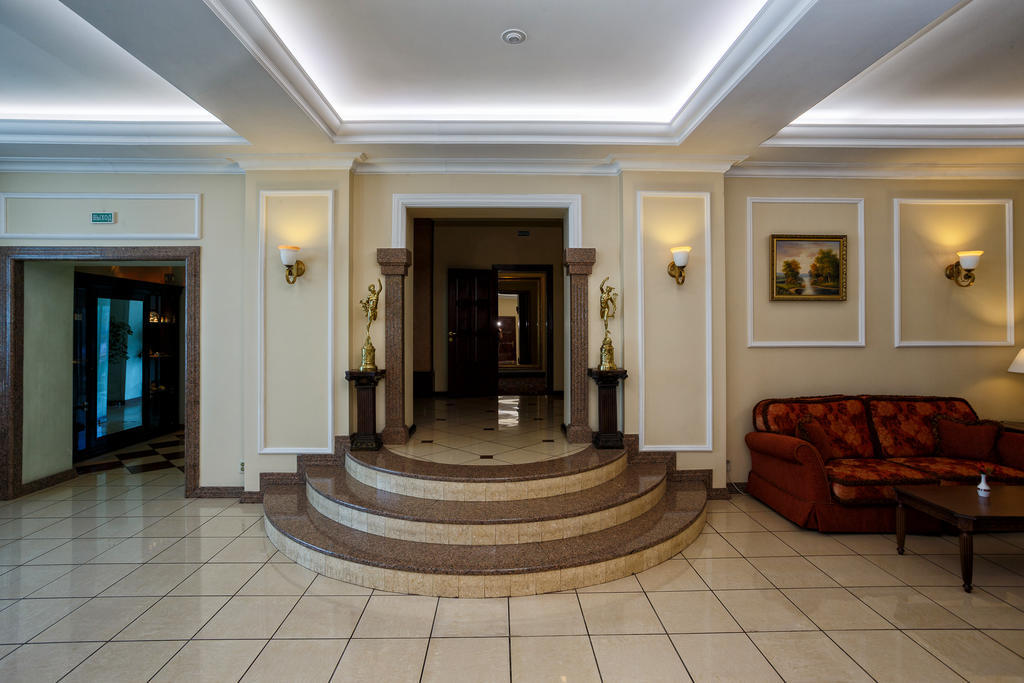 Slavyanka Hotel Tcheliabinsk Extérieur photo