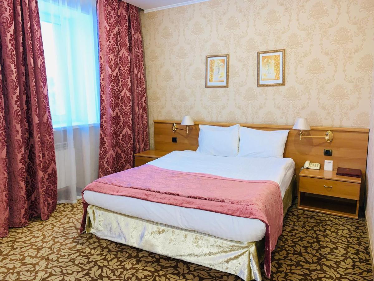 Slavyanka Hotel Tcheliabinsk Extérieur photo